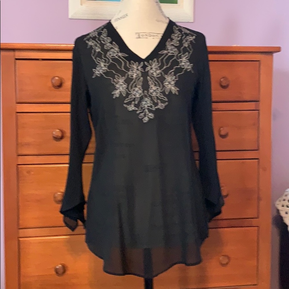 ninety sz M bugle beaded long sleeve black top
